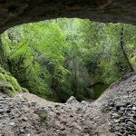 kurzer Zwischenstopp in der Höhlenruine